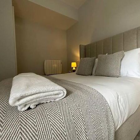 Superior Stay, Sophia Gardens, City Centre And Stadium Sleeps 4 คาร์ดิฟฟ์ ภายนอก รูปภาพ