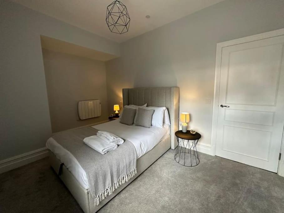 Superior Stay, Sophia Gardens, City Centre And Stadium Sleeps 4 คาร์ดิฟฟ์ ภายนอก รูปภาพ